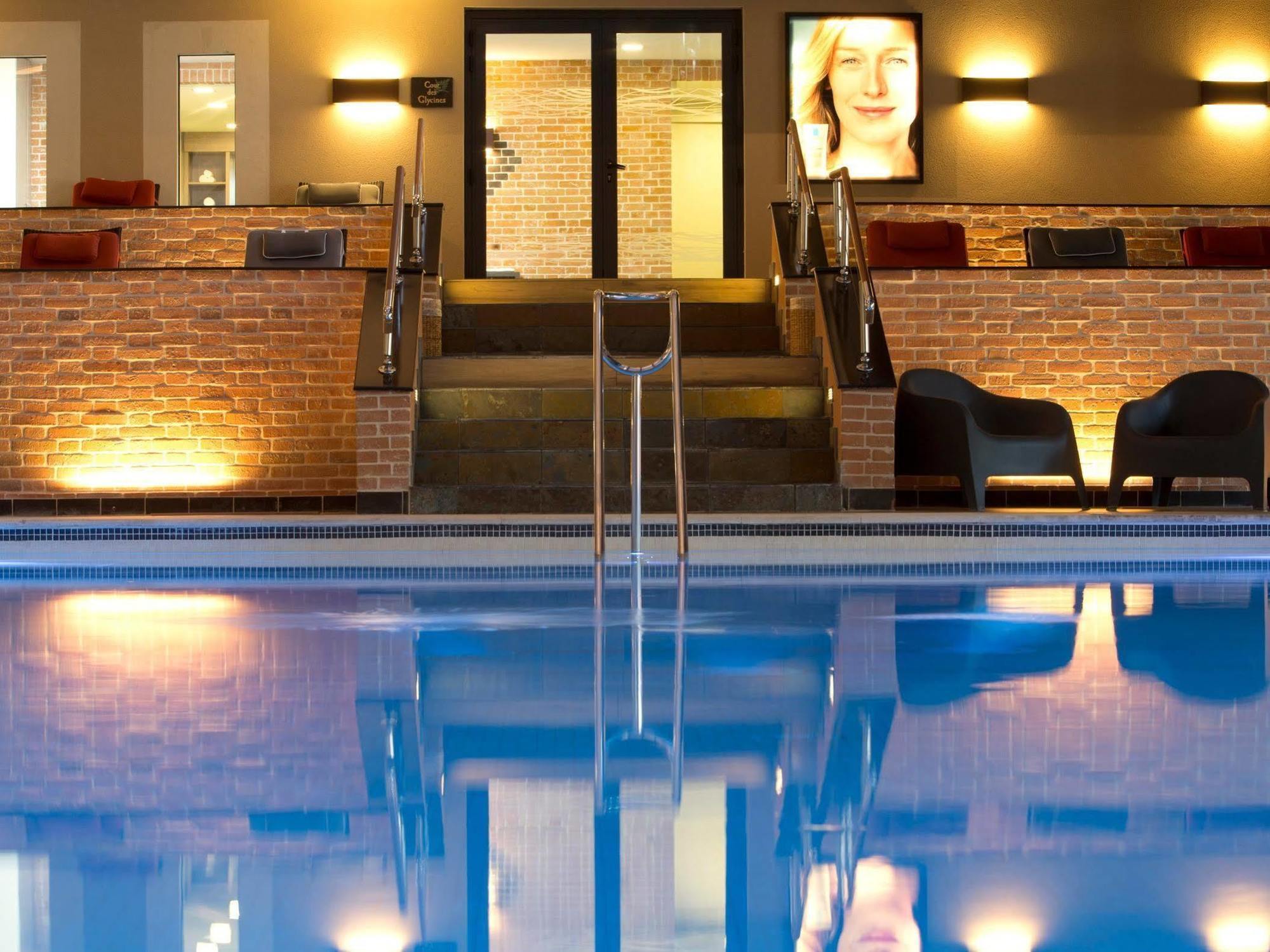 Logis Hotel Saint-Roch Pleumartin Esterno foto